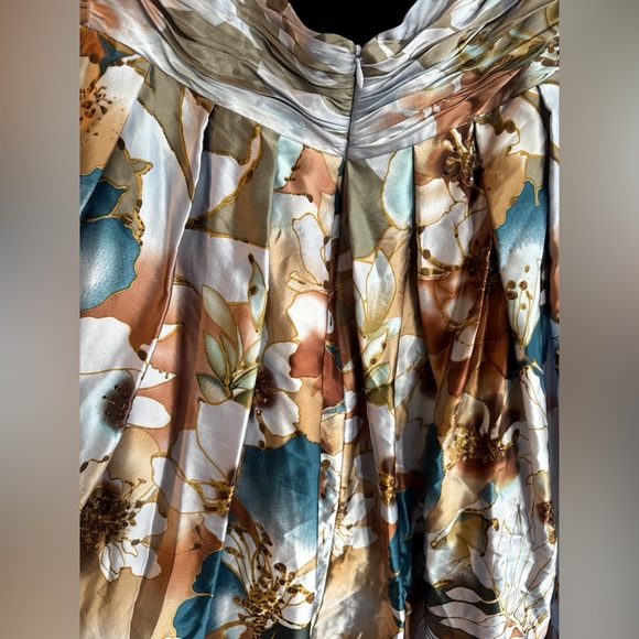 ADRIANNA PAPELL 100% SILK HALTER KNEE LENGTH DRESS - Picture 5 of 8